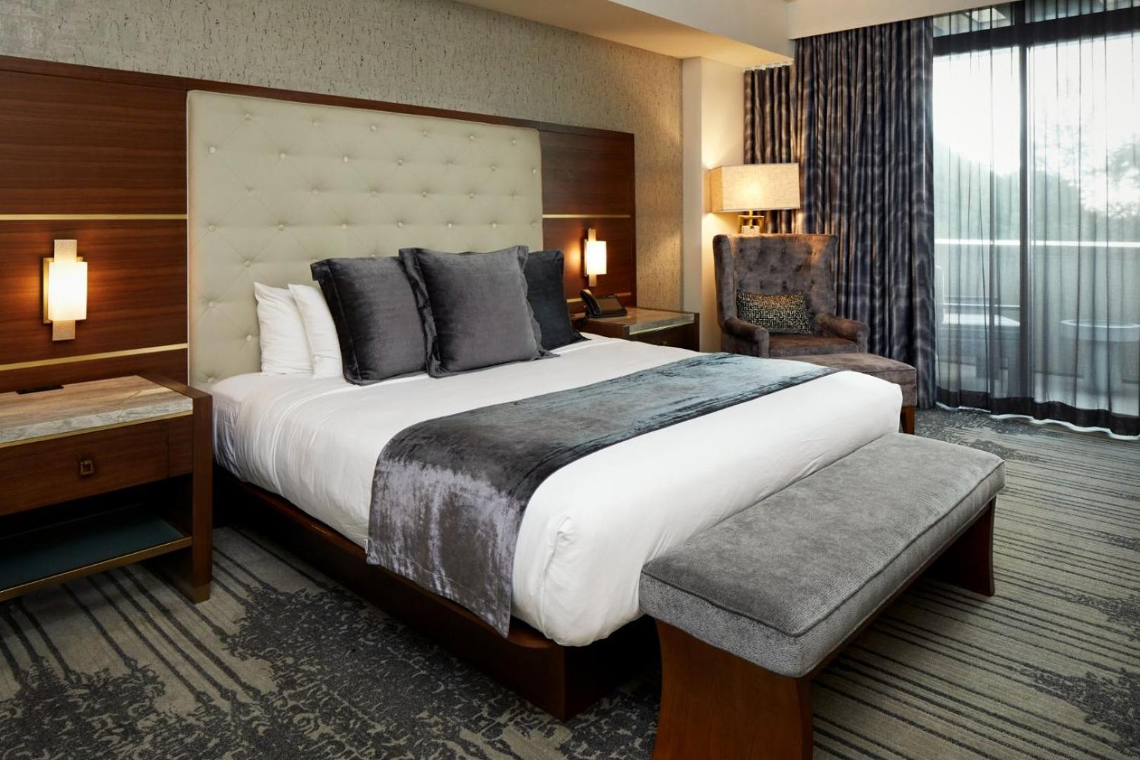 Premium King Bed Balcony ADA